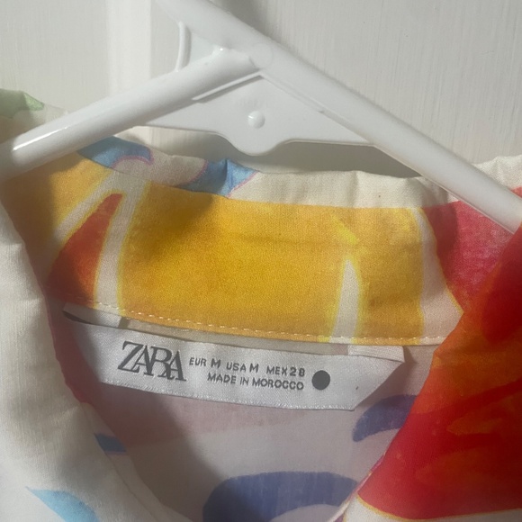 Zara floral dress - Picture 2 of 3